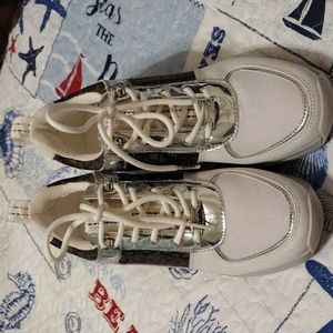 Women's Sneakers